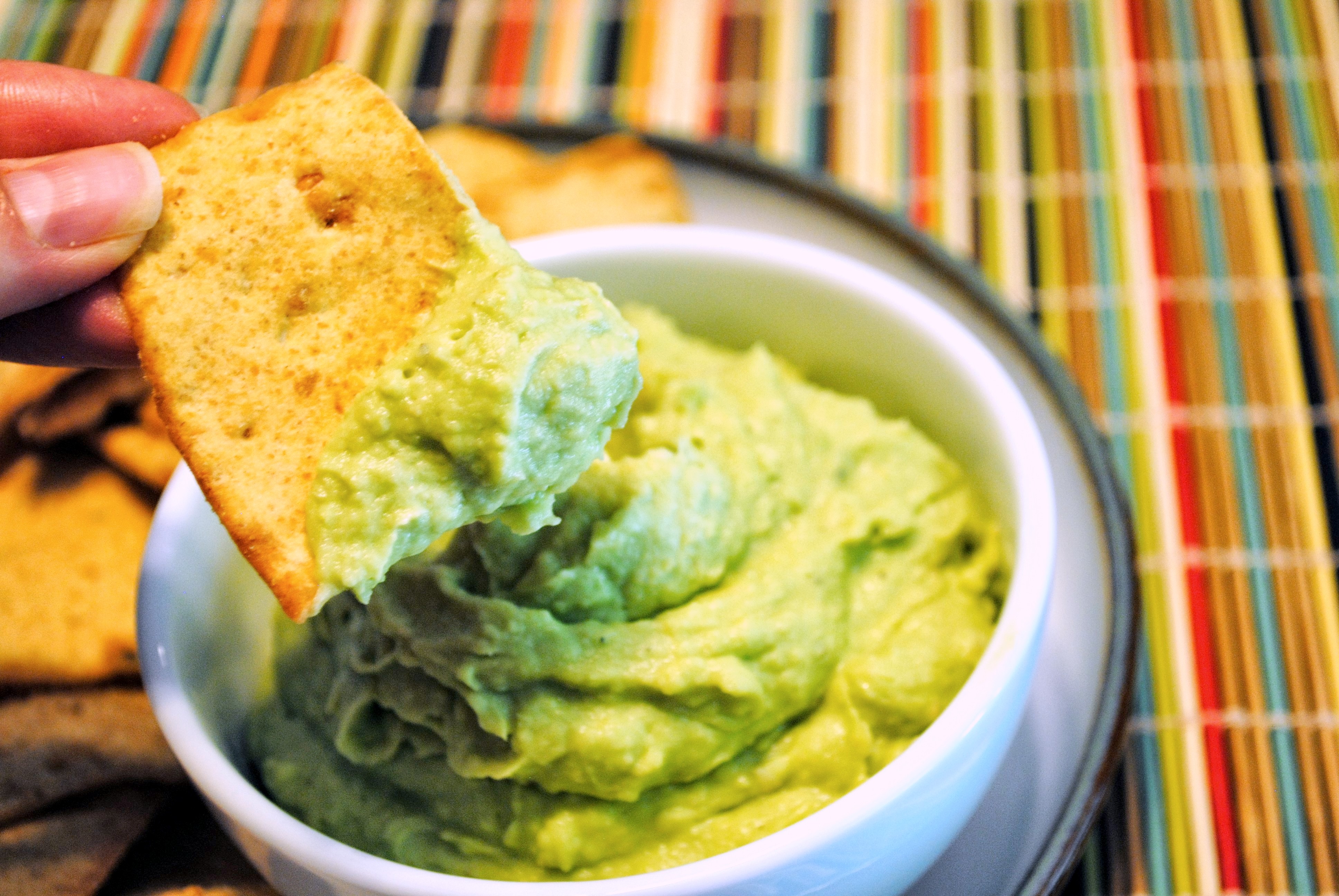 avocado hummus